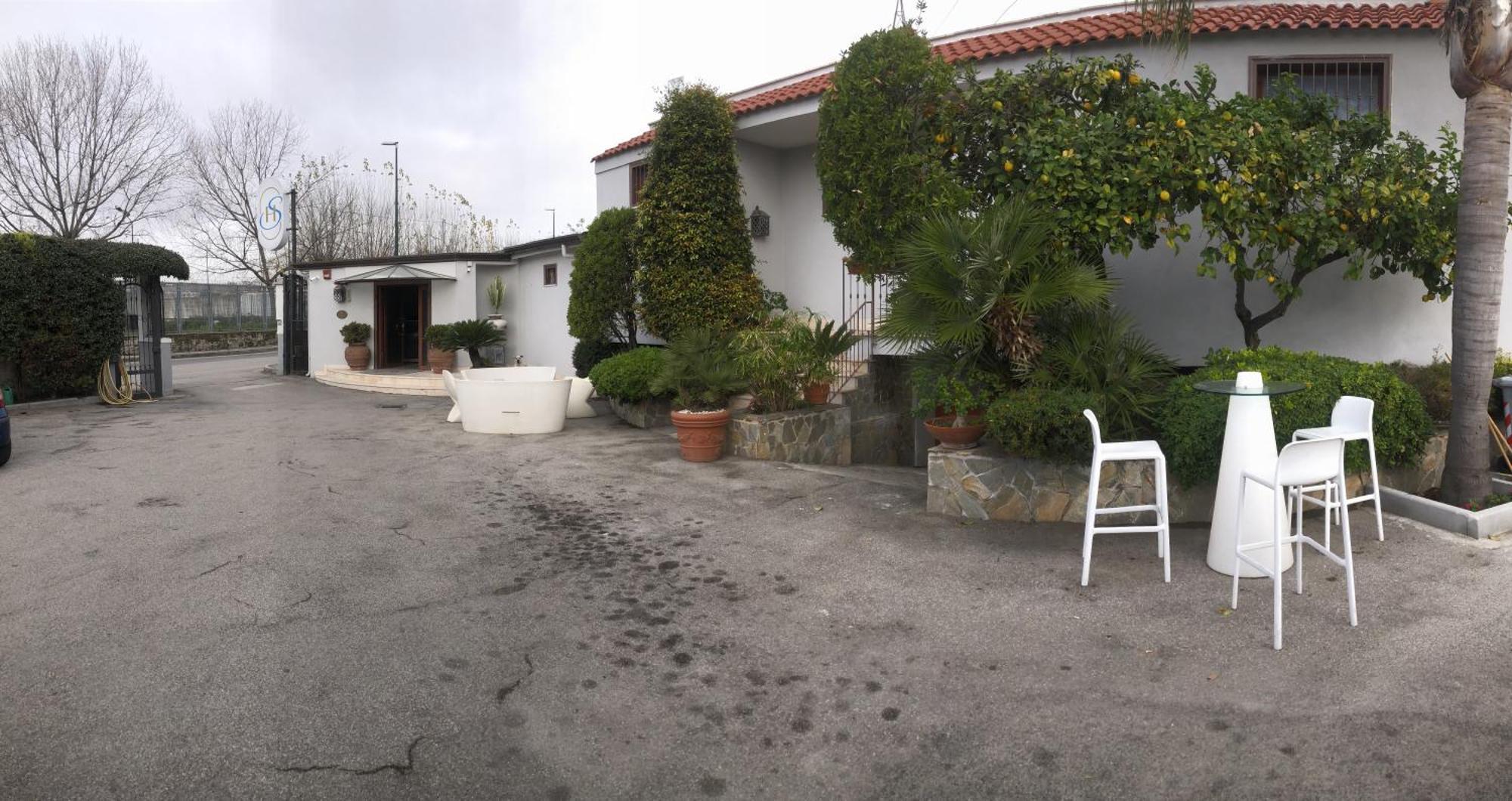 Hotel Serena Neapel Exteriör bild